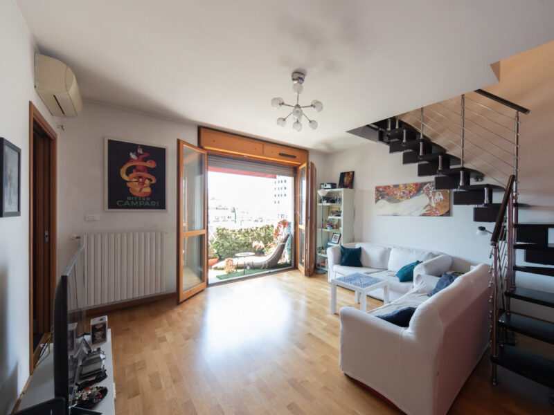 Apartment a Tolstoj